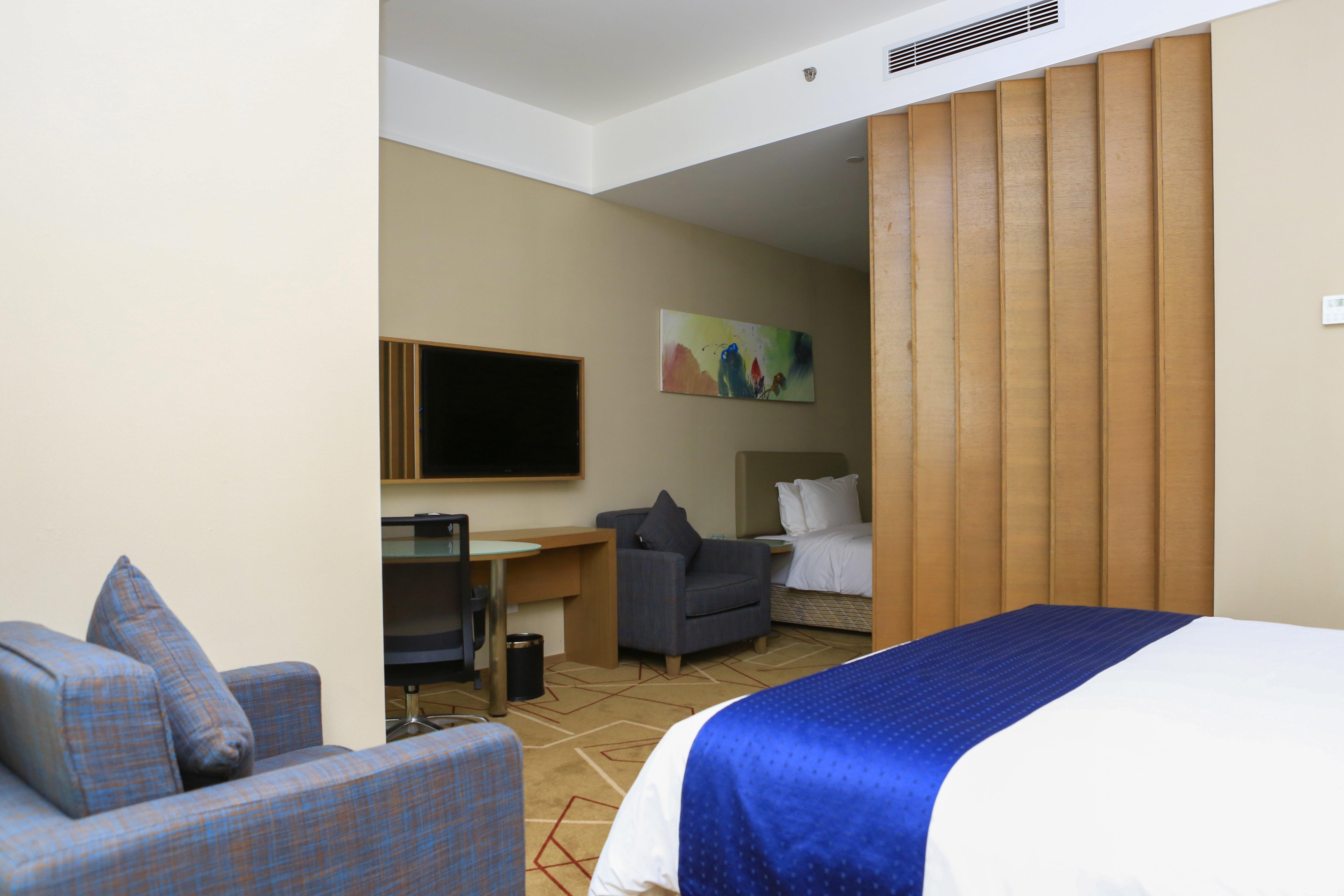 Holiday Inn Express Chengdu West Gate By Ihg ภายนอก รูปภาพ